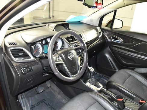 Used 2016 Buick Encore Convenience AWD/4WD image 2