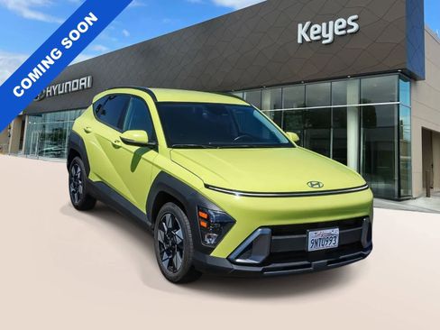 Certified 2025 Hyundai Kona SEL FWD image 3