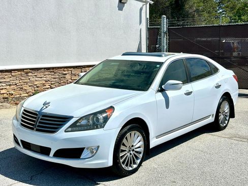 Used 2014 Hyundai Equus Signature image 2