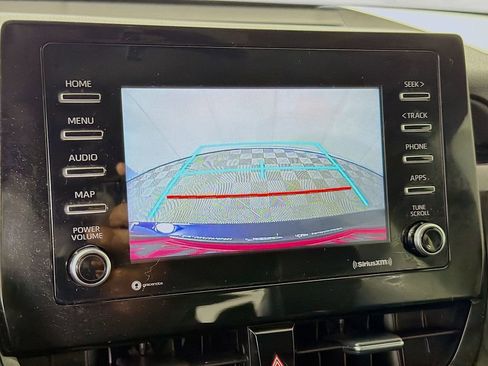 Used 2021 Toyota Camry SE FWD image 15