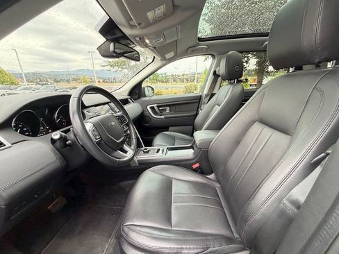 Used 2019 Land Rover Discovery Sport HSE AWD/4WD image 12