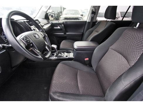 Used 2019 Toyota 4Runner TRD Off-Road AWD/4WD image 6