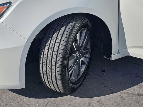 Used 2016 Honda Odyssey Touring image 38