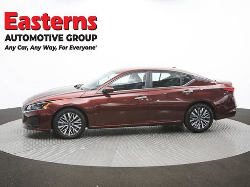 Used 2023 Nissan Altima 2.5 SV FWD image 58