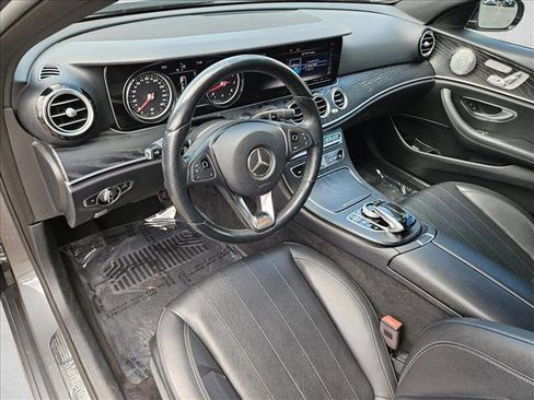 Used 2018 Mercedes-Benz E 300 image 10