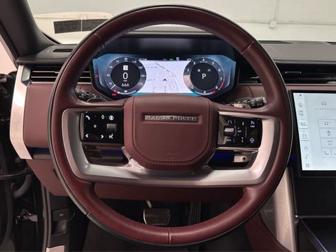 Used 2024 Land Rover Range Rover Long Wheelbase Autobiography AWD/4WD image 24