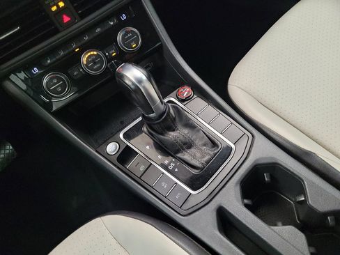 Used 2019 Volkswagen Jetta R-Line FWD image 26
