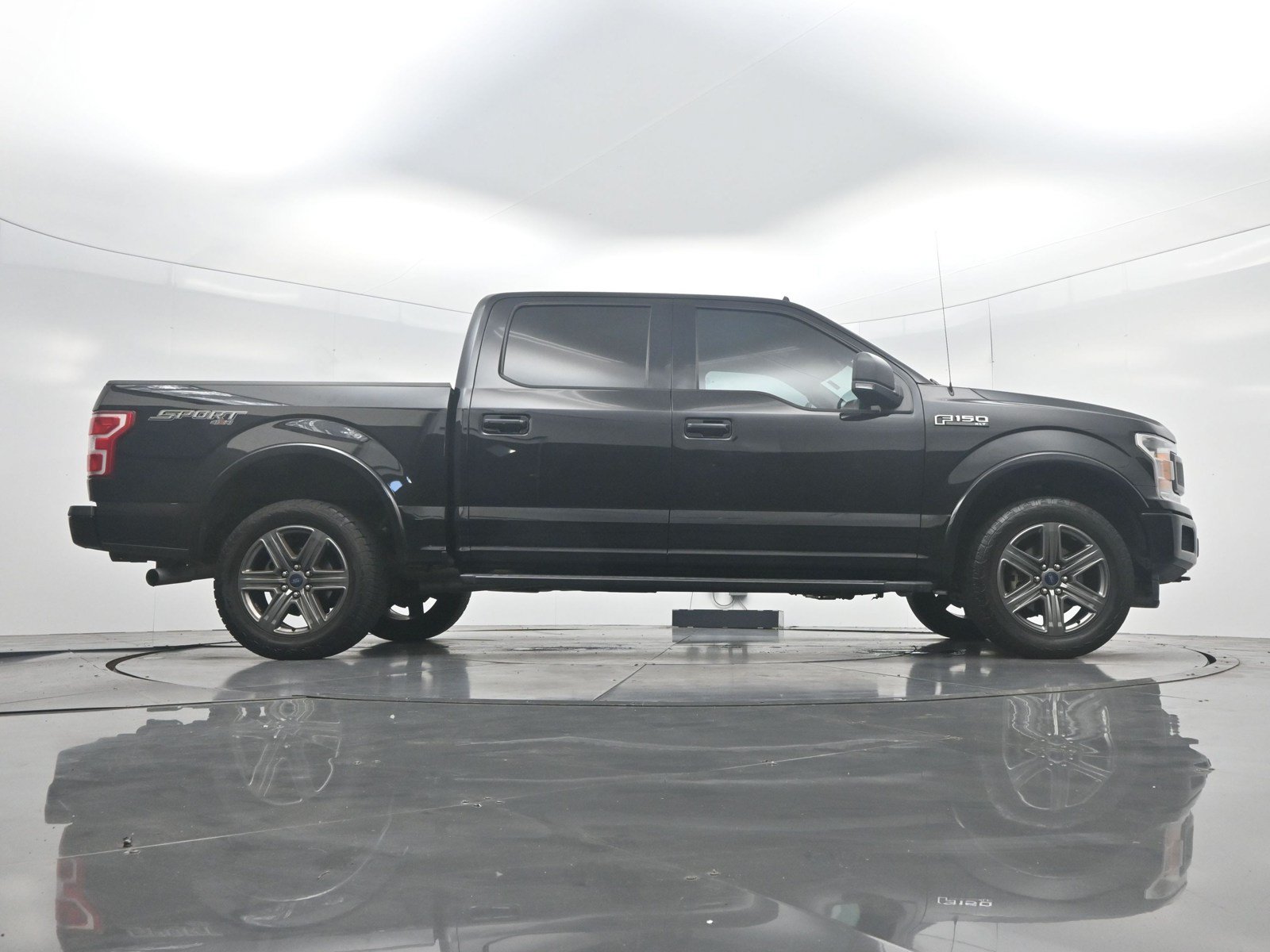Used 2020 Ford F150 XLT w/ Equipment Group 302A Luxury AWD/4WD image 34