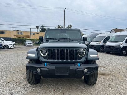Used 2024 Jeep Wrangler Unlimited w/ LED Headlamp & Fog Lamp Group