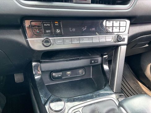 Used 2024 Kia Seltos EX AWD/4WD image 25