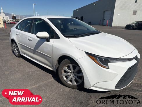 Used 2023 Toyota Corolla LE FWD image 11
