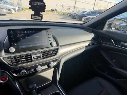 Used 2022 Honda Accord Sport image 18