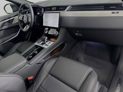 New 2026 Jaguar F-PACE R-Dynamic S image 28