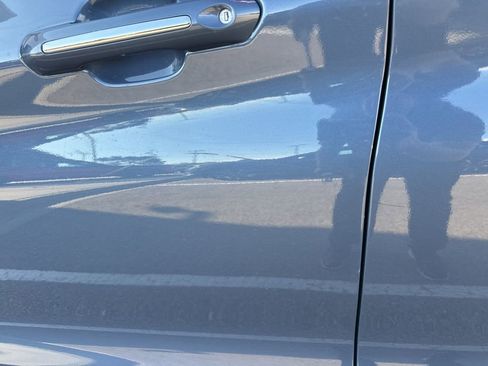 Used 2021 Ford Explorer Limited w/ Equipment Group 301A AWD/4WD image 3