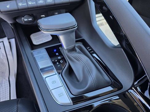 New 2026 Hyundai Elantra Limited FWD image 30