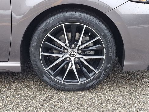 Used 2023 Toyota Camry SE w/ Cold Weather Package image 8