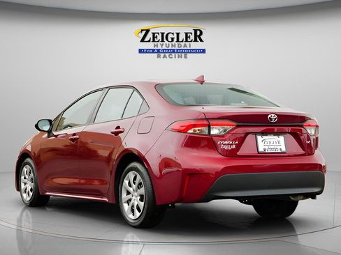 Used 2026 Toyota Corolla LE FWD image 6