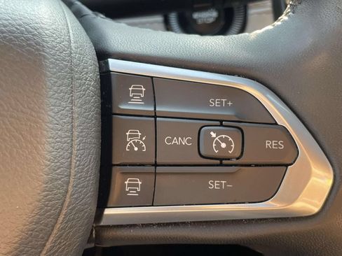 Used 2024 Jeep Compass Limited AWD/4WD image 22