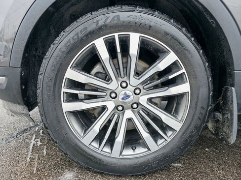 Used 2018 Ford Explorer Platinum image 11