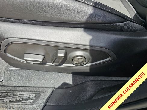 New 2025 Jeep Grand Cherokee L Altitude image 24