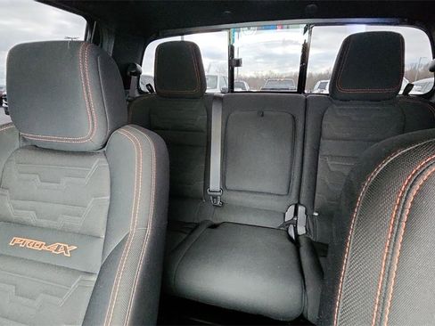 Used 2022 Nissan Frontier PRO-4X image 12