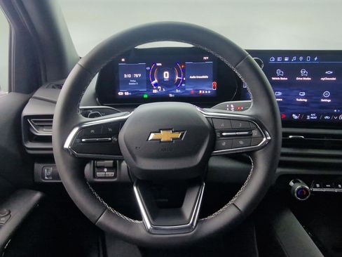 New 2026 Chevrolet Silverado EV LT image 9