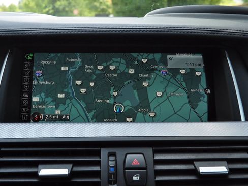 Used 2016 BMW 550i xDrive Sedan image 22