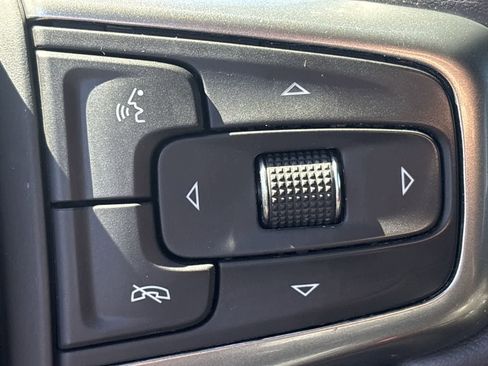 Used 2021 Chevrolet Tahoe LS image 32