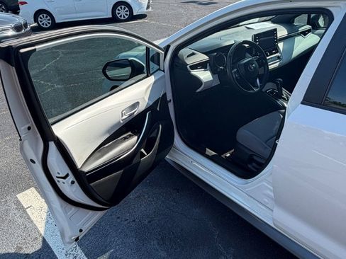 Used 2020 Toyota Corolla SE FWD image 17
