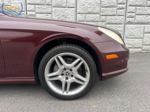 Used 2006 Mercedes-Benz CLS 500 w/ AMG Sport Pkg image 11