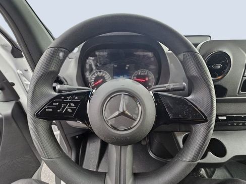 New 2025 Mercedes-Benz Sprinter 2500 image 19