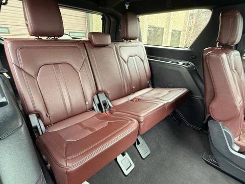 Used 2024 Ford Expedition Max Limited image 22