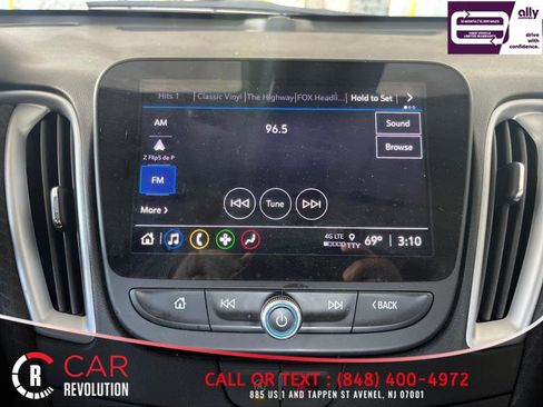 Used 2023 Chevrolet Malibu LT image 14