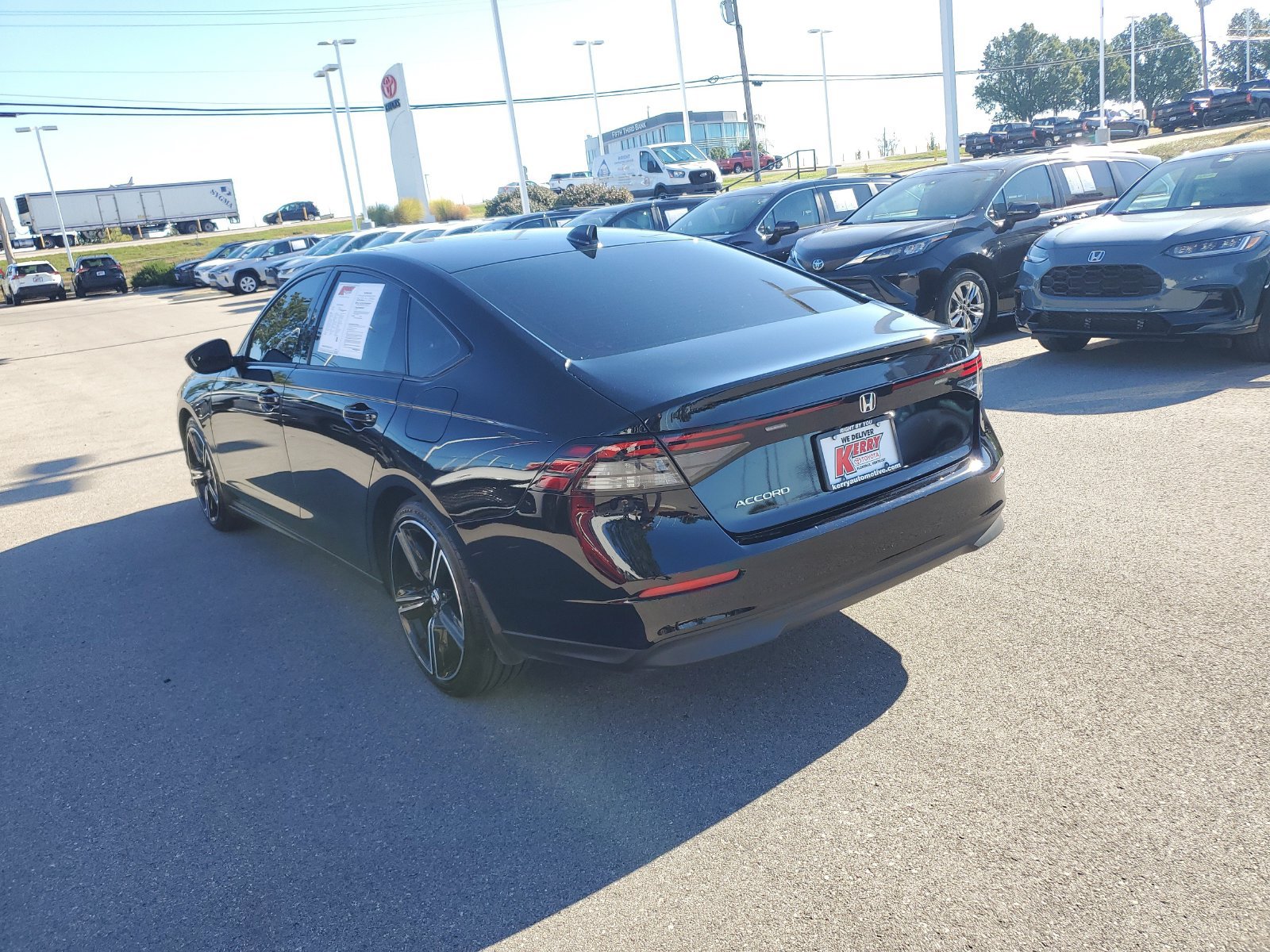 Used 2026 Honda Accord SE image 3
