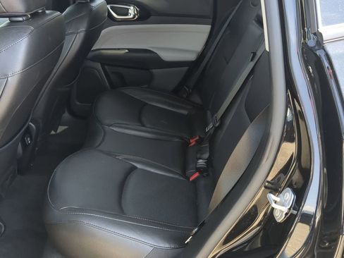 Used 2022 Jeep Compass Limited image 19