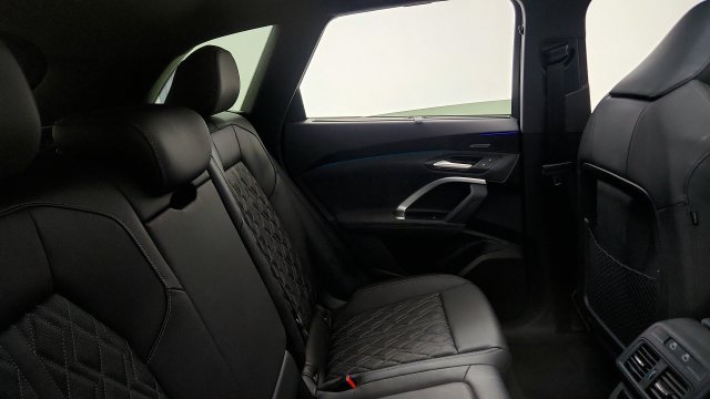 Used 2026 Audi SQ5 Premium Plus AWD/4WD image 42