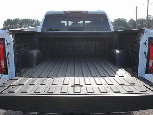 New 2026 GMC Sierra 1500 SLT w/ SLT Premium Plus Package image 21