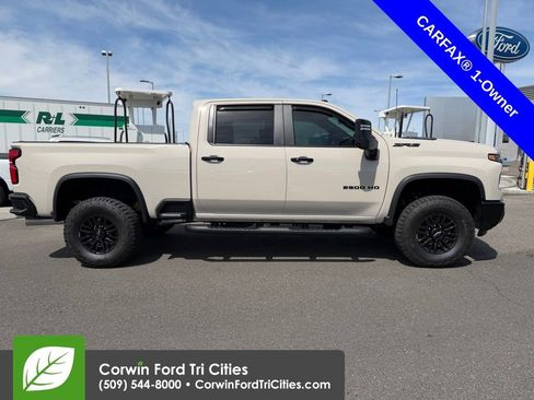 Used 2026 Chevrolet Silverado 2500 ZR2 w/ LPO, Dark Essentials Package AWD/4WD image 8