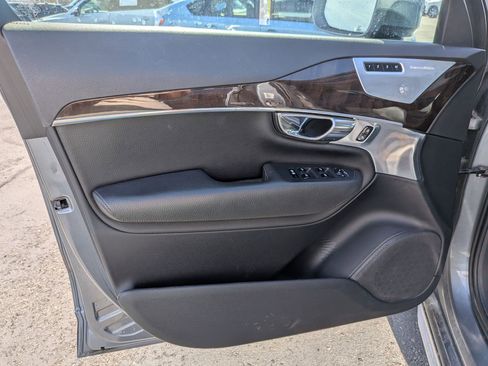 Used 2016 Volvo XC90 T6 Momentum w/ Protection Package Plus image 14