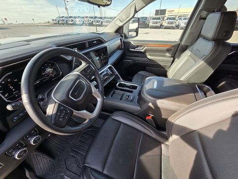 Used 2024 GMC Sierra 3500 Denali w/ Denali Reserve Package image 10