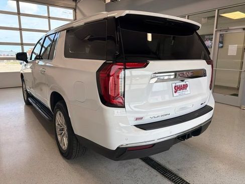 Used 2024 GMC Yukon XL SLT w/ SLT Luxury Package AWD/4WD image 9