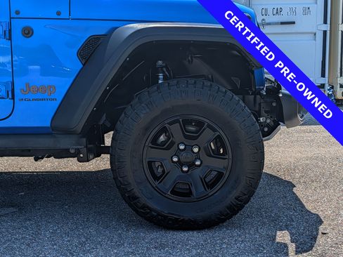 Used 2023 Jeep Gladiator Mojave w/ Cold Weather Group AWD/4WD image 11