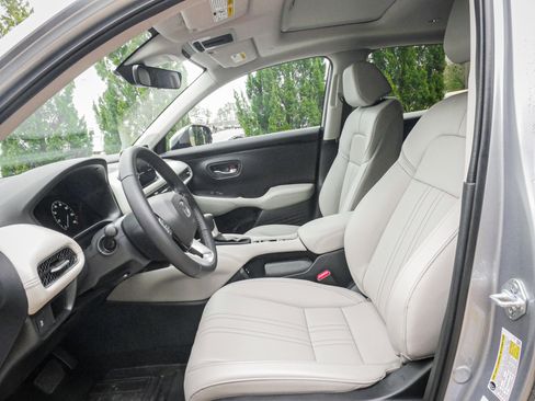 Used 2026 Honda HR-V EX-L image 7