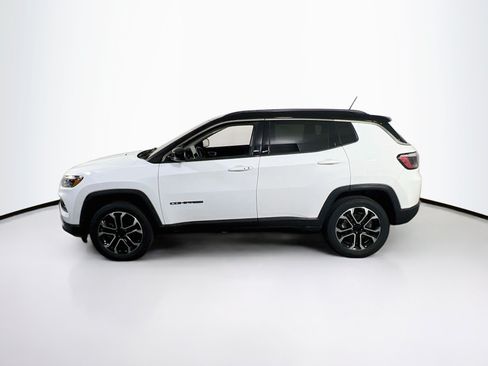 Used 2022 Jeep Compass Limited w/ Sun and Sound Group AWD/4WD image 8
