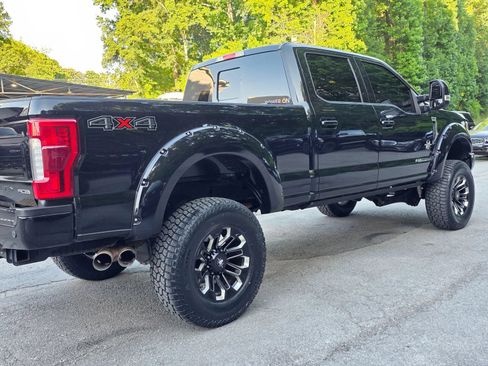 Used 2019 Ford F250 Lariat w/ Lariat Ultimate Package AWD/4WD image 36
