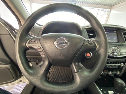Used 2019 Nissan Pathfinder S AWD/4WD image 23