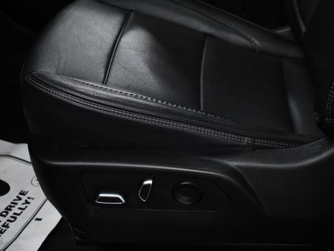 Used 2023 GMC Yukon Denali image 18