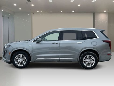 Certified 2025 Cadillac XT6 Luxury AWD/4WD image 2
