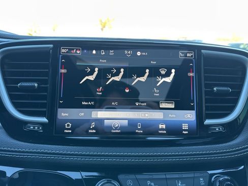 Used 2024 Chrysler Pacifica Touring-L w/ S Appearance Package image 65