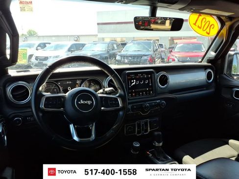 Used 2021 Jeep Wrangler Unlimited Sahara w/ Uconnect 4C Nav & Sound Group AWD/4WD image 12